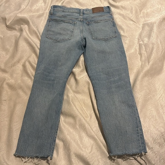 The Petite Perfect Vintage Jean in Rosabelle Wash: Comfort Stretch Edition - Picture 11 of 11